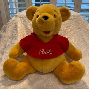 Winnie The Pooh Plush 14.5” On Rare Disneyland Walt Disney World Vintage Tag